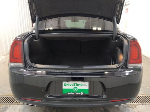 Used 2022 Chrysler 300 S RWD image 29