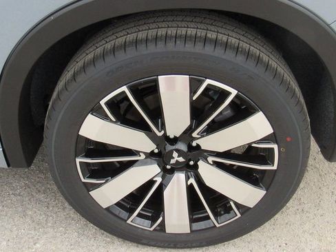 New 2026 Mitsubishi Outlander SEL FWD image 7
