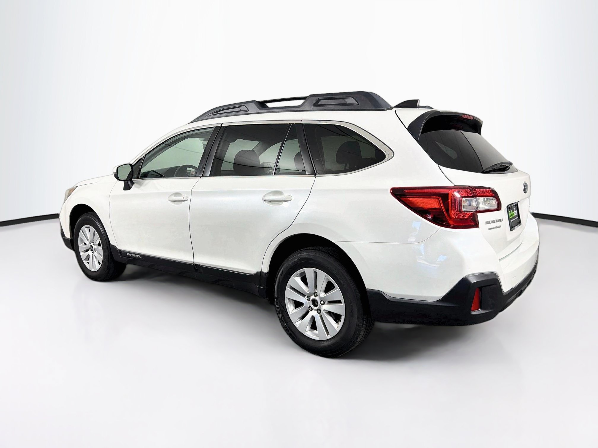Used 2019 Subaru Outback 2.5i Premium AWD/4WD image 5