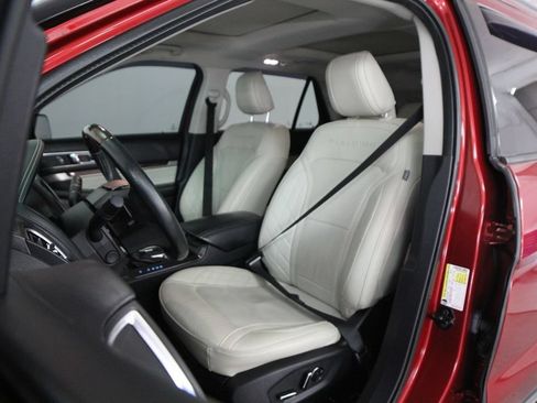 Used 2018 Ford Explorer Platinum AWD/4WD image 52