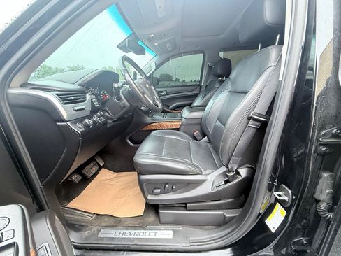 Used 2018 Chevrolet Suburban Premier AWD/4WD image 7