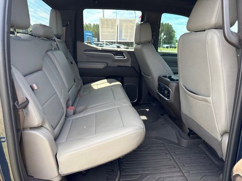 Used 2022 GMC Sierra 1500 SLT w/ SLT Premium Package image 14