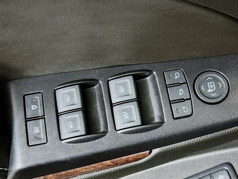 Used 2018 GMC Yukon XL SLT RWD image 14