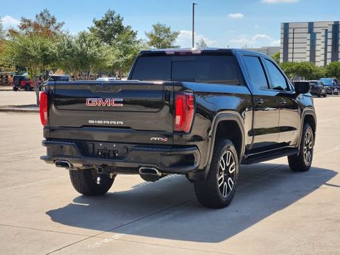 Used 2022 GMC Sierra 1500 AT4 w/ AT4 Premium Package AWD/4WD image 5