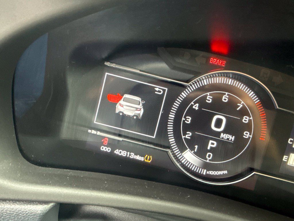 Used 2023 Toyota GR86 RWD image 2
