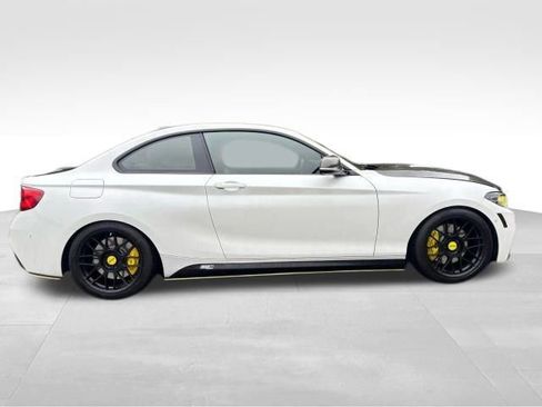 Used 2018 BMW M240i xDrive Coupe image 9