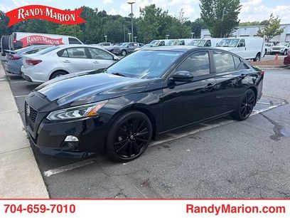 Used 2022 Nissan Altima 2.5 SR w/ Midnight Edition Package