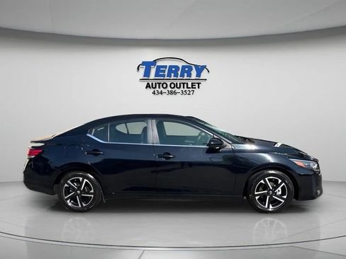 Used 2024 Nissan Sentra SV FWD image 1
