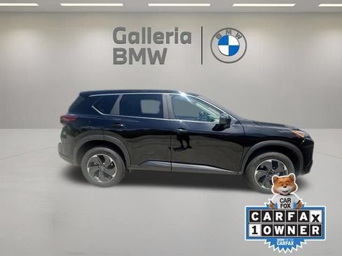 Used 2025 Nissan Rogue SV AWD/4WD image 4