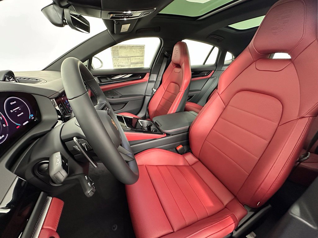 Used 2026 Porsche Panamera RWD image 5