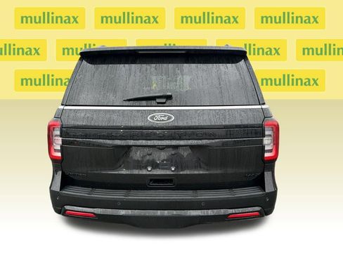 Used 2022 Ford Expedition Max Limited RWD image 6