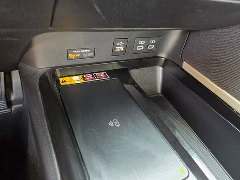 Used 2025 Toyota Camry LE FWD image 26