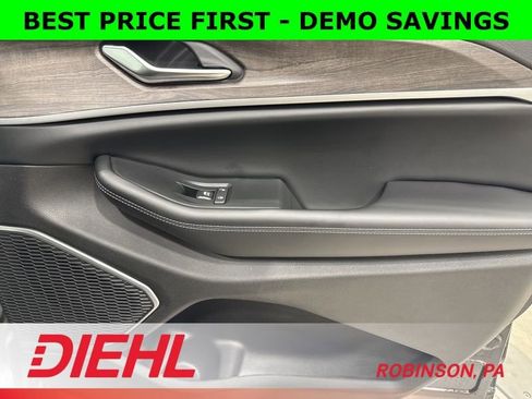 New 2026 Jeep Grand Cherokee Limited AWD/4WD image 16