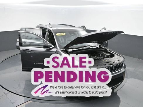 Used 2023 Jeep Grand Cherokee Limited image 47