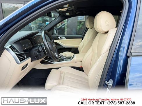 Used 2021 BMW X7 xDrive40i w/ Executive Package image 14