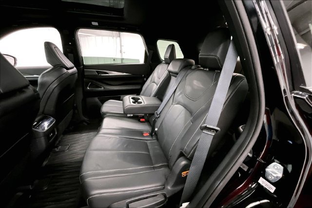 Used 2025 INFINITI QX60 Luxe AWD/4WD image 23