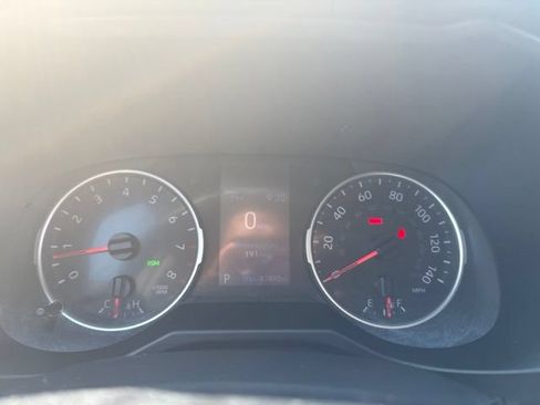 Used 2021 Toyota RAV4 XLE AWD/4WD image 13