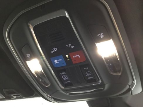 New 2025 Jeep Grand Cherokee Laredo X image 34