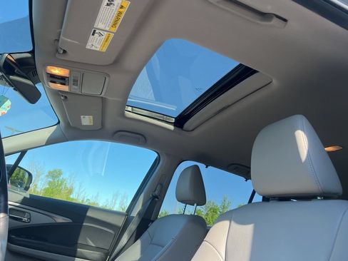 Used 2022 Honda Pilot Special Edition image 6