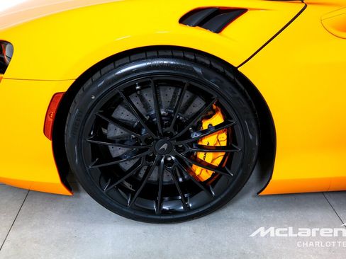 New 2026 McLaren Artura Spider RWD image 26