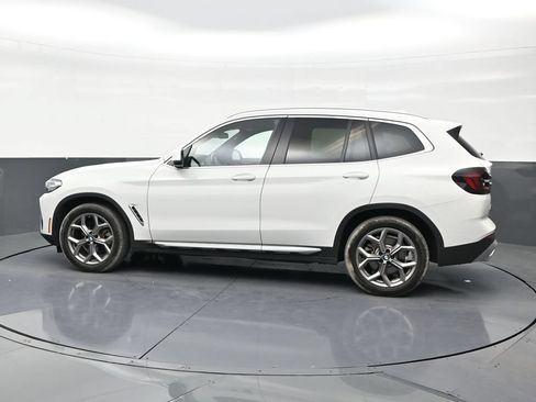 Used 2024 BMW X3 sDrive30i w/ Convenience Package w/ZPA RWD image 2
