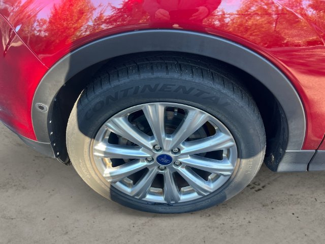 Used 2018 Ford Escape Titanium w/ Ford Safe & Smart Package AWD/4WD image 9