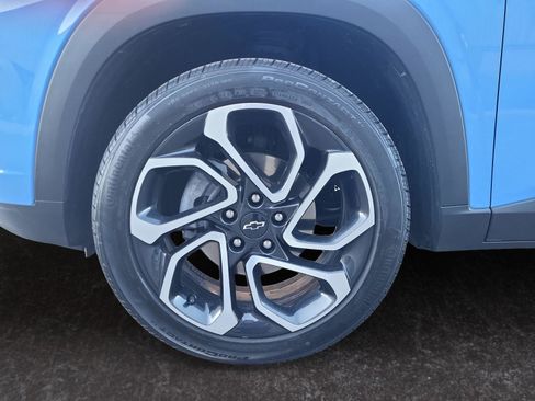 Used 2024 Chevrolet Trax RS w/ Driver Confidence Package image 25