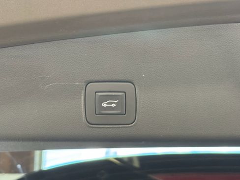 Used 2022 Chevrolet TrailBlazer ACTIV w/ Sun and Liftgate Package FWD image 10