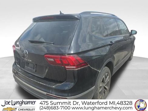 Used 2022 Volkswagen Tiguan S image 3