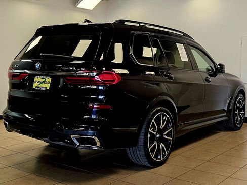 Used 2019 BMW X7 xDrive50i w/ Dynamic Handling Package image 4