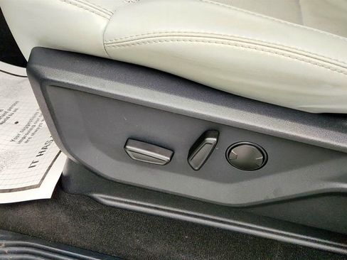 Used 2025 Ford Expedition Max Platinum image 10