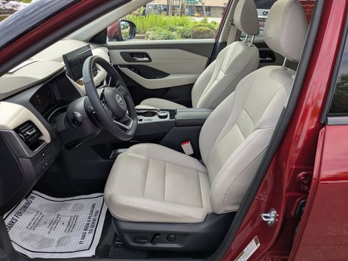 Certified 2024 Nissan Rogue SL w/ SL Premium Package image 18