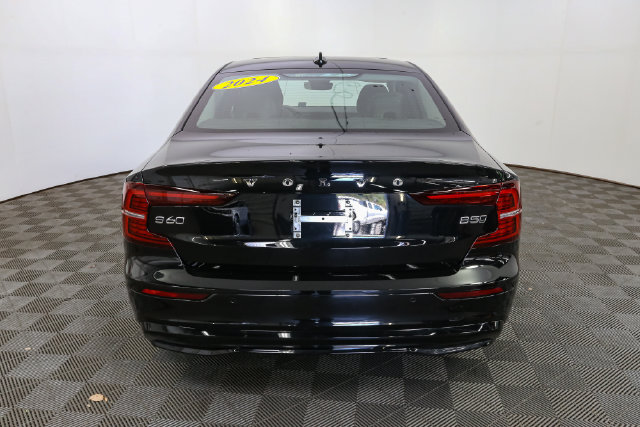 Used 2024 Volvo S60 B5 Plus w/ Climate Package AWD/4WD image 8