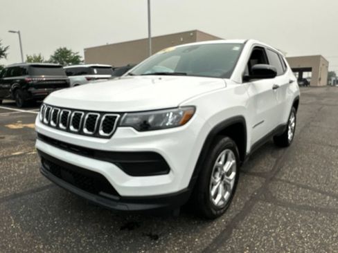 Used 2025 Jeep Compass Sport AWD/4WD image 1