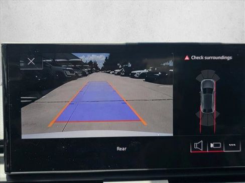 Used 2025 Audi Q5 2.0T Premium image 24