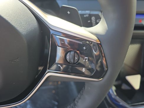 Used 2025 BMW X3 xDrive30i w/ Premium Package image 31