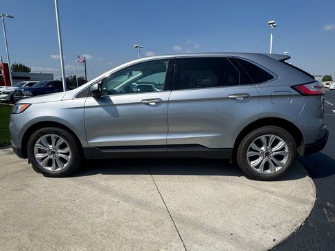Used 2024 Ford Edge Titanium AWD/4WD image 4