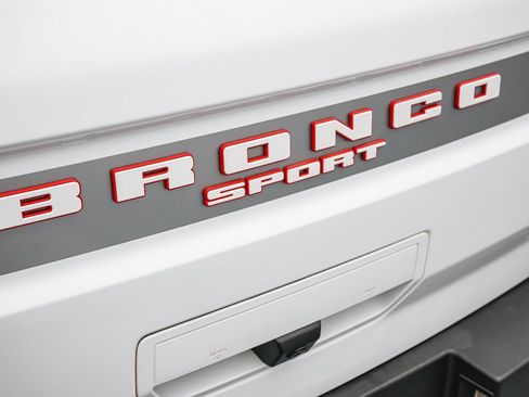 Certified 2024 Ford Bronco Sport Free Wheeling w/ Convenience Package image 16