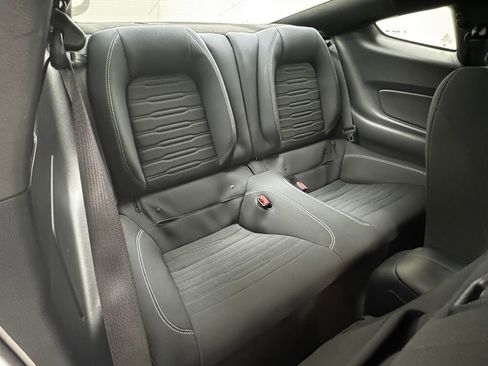 Used 2017 Ford Mustang Coupe image 18