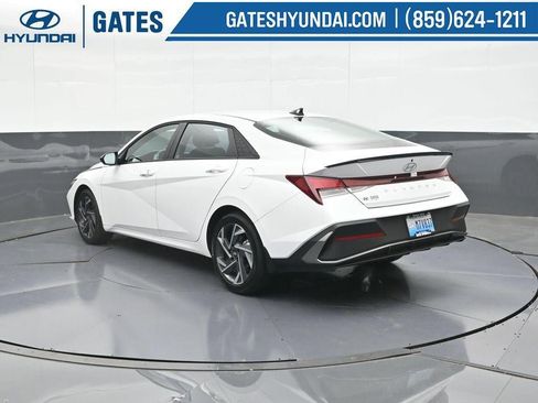 New 2025 Hyundai Elantra Sport FWD image 8