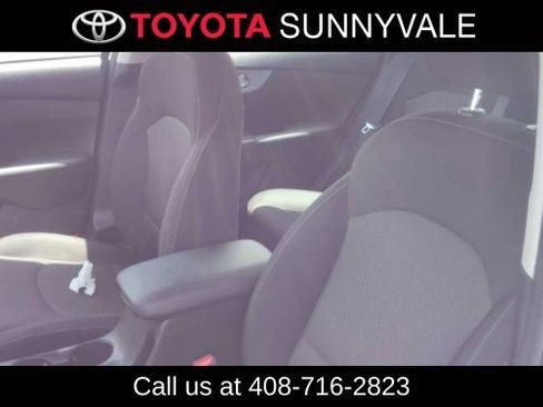 Used 2024 Kia Forte LXS FWD image 4