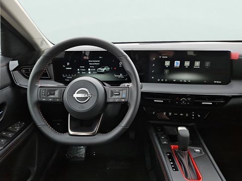 New 2026 Nissan Kicks SR w/ Cold Weather Package FWD image 16