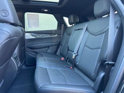 Used 2023 Cadillac XT5 Sportv w/ Technology Package AWD/4WD image 39