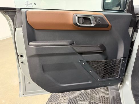 Used 2024 Ford Bronco Outer Banks image 13