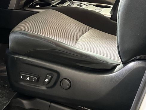 Used 2024 Toyota 4Runner SR5 image 12