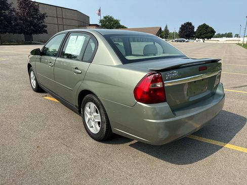 Used 2005 Chevrolet Malibu LS w/ Preferred Equipment Group FWD image 7