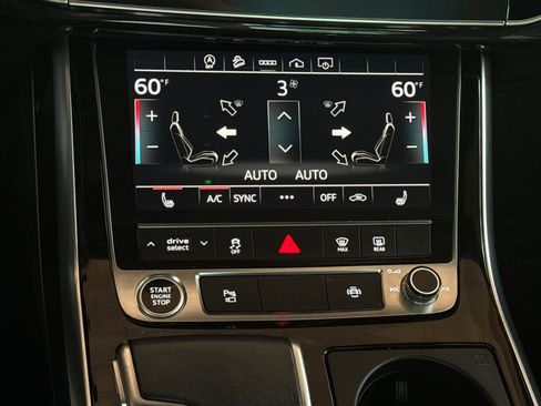 Used 2021 Audi Q7 3.0T Premium w/ Convenience Package AWD/4WD image 29