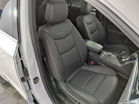 Certified 2023 Cadillac XT6 Premium Luxury w/ LPO, Floor Liner Package AWD/4WD image 35