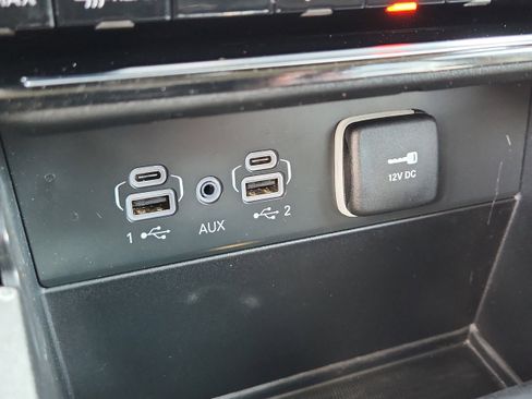 Used 2023 Jeep Grand Cherokee L Laredo AWD/4WD image 23