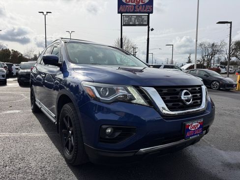 Used 2018 Nissan Pathfinder Platinum image 13